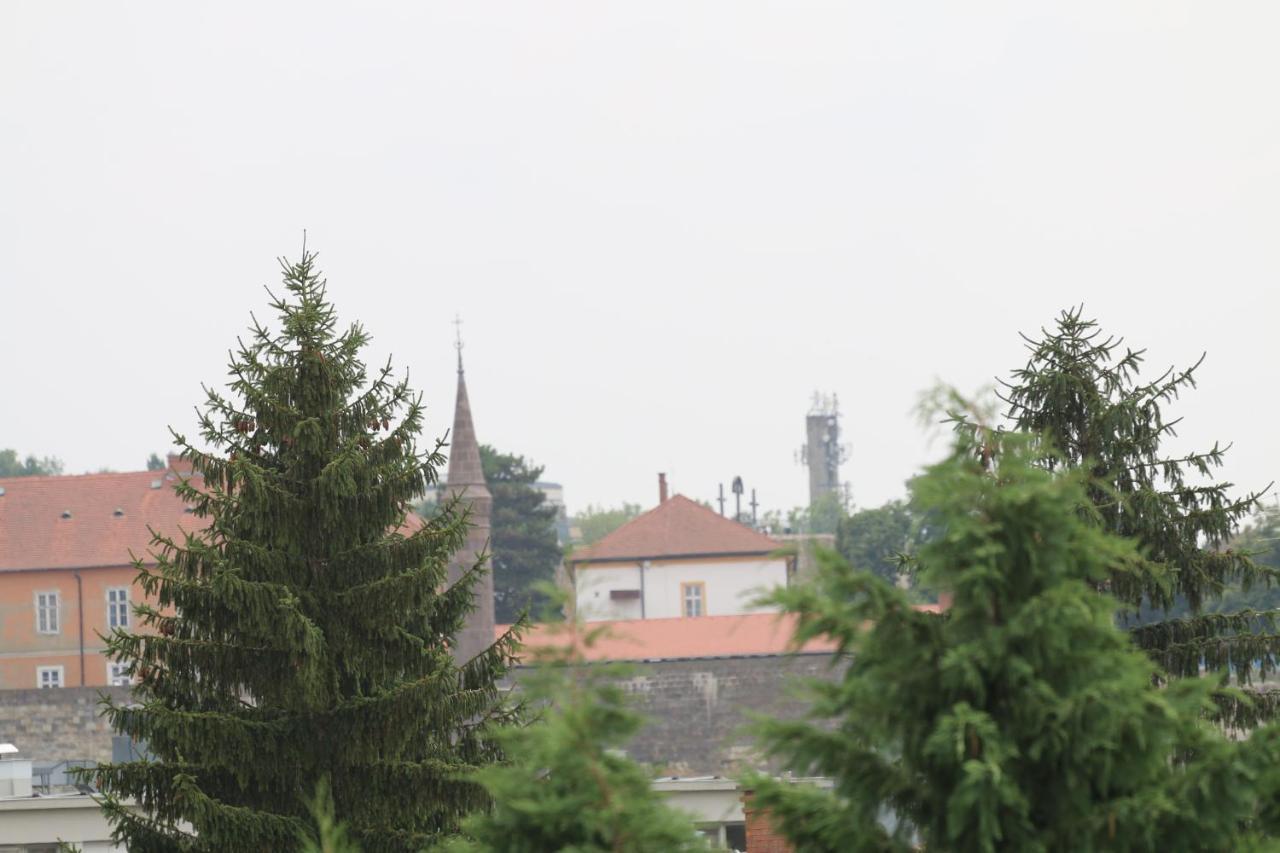 Egri Csillagocska Apartman Zewnętrze zdjęcie