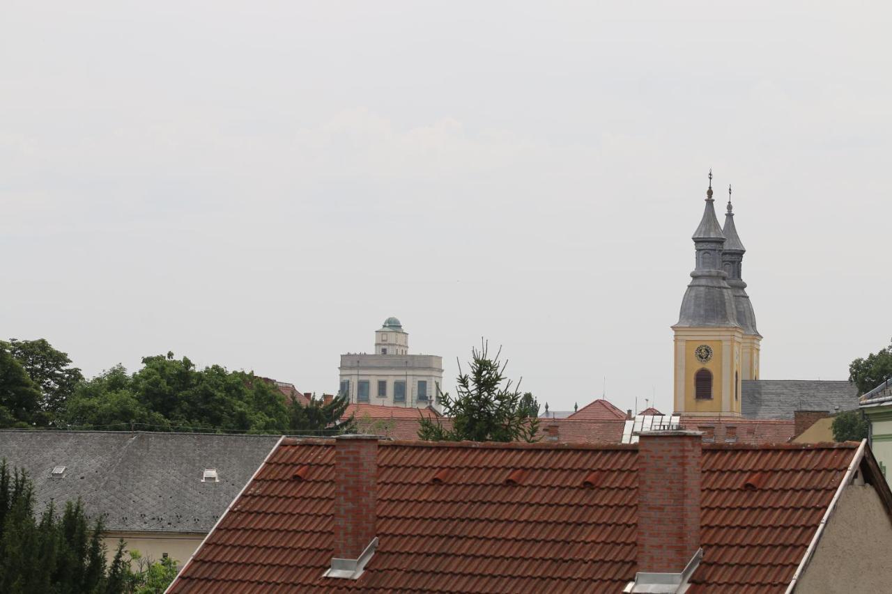 Egri Csillagocska Apartman Zewnętrze zdjęcie