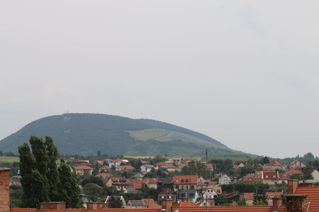 Egri Csillagocska Apartman Zewnętrze zdjęcie