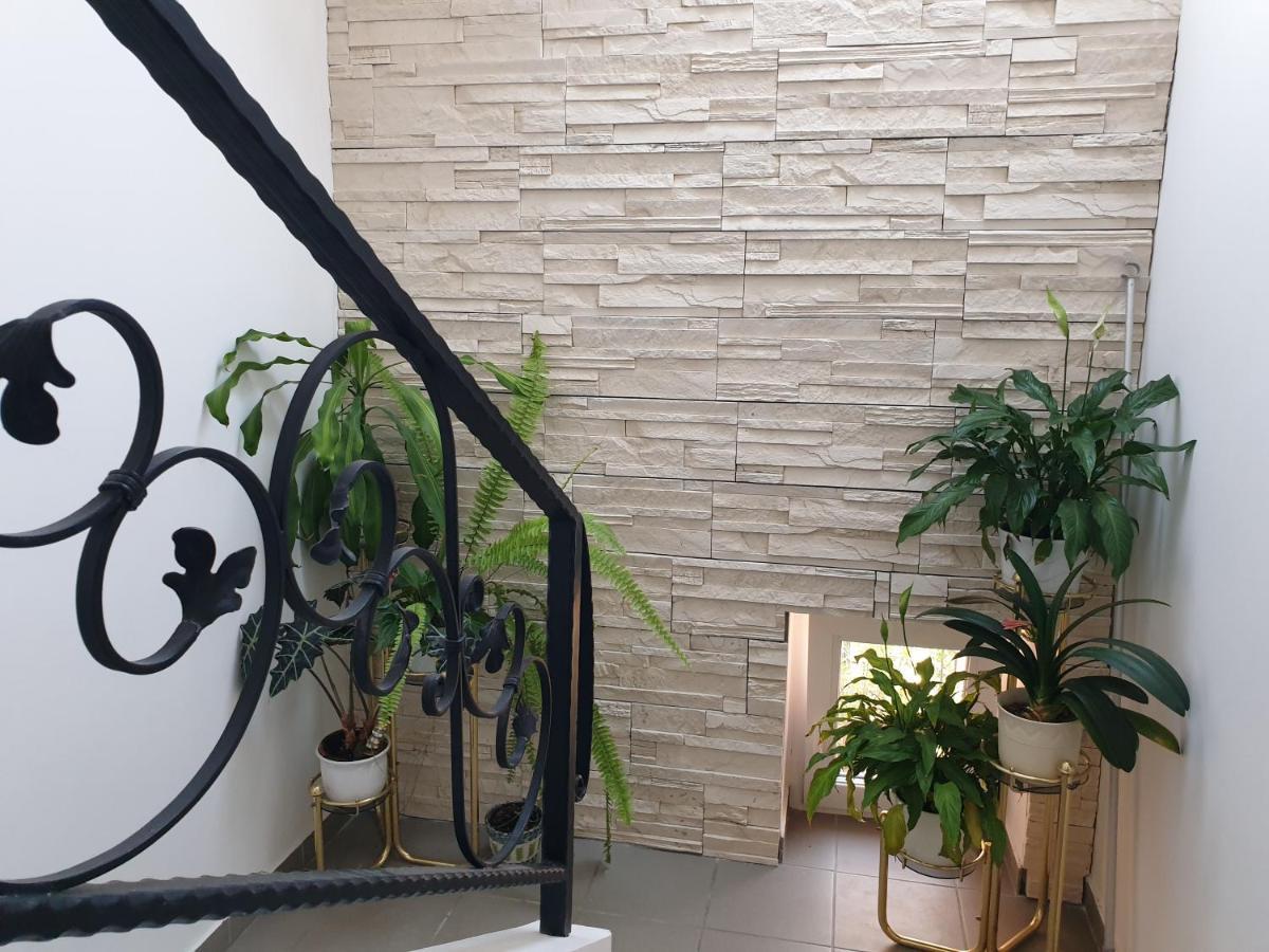 Egri Csillagocska Apartman Zewnętrze zdjęcie