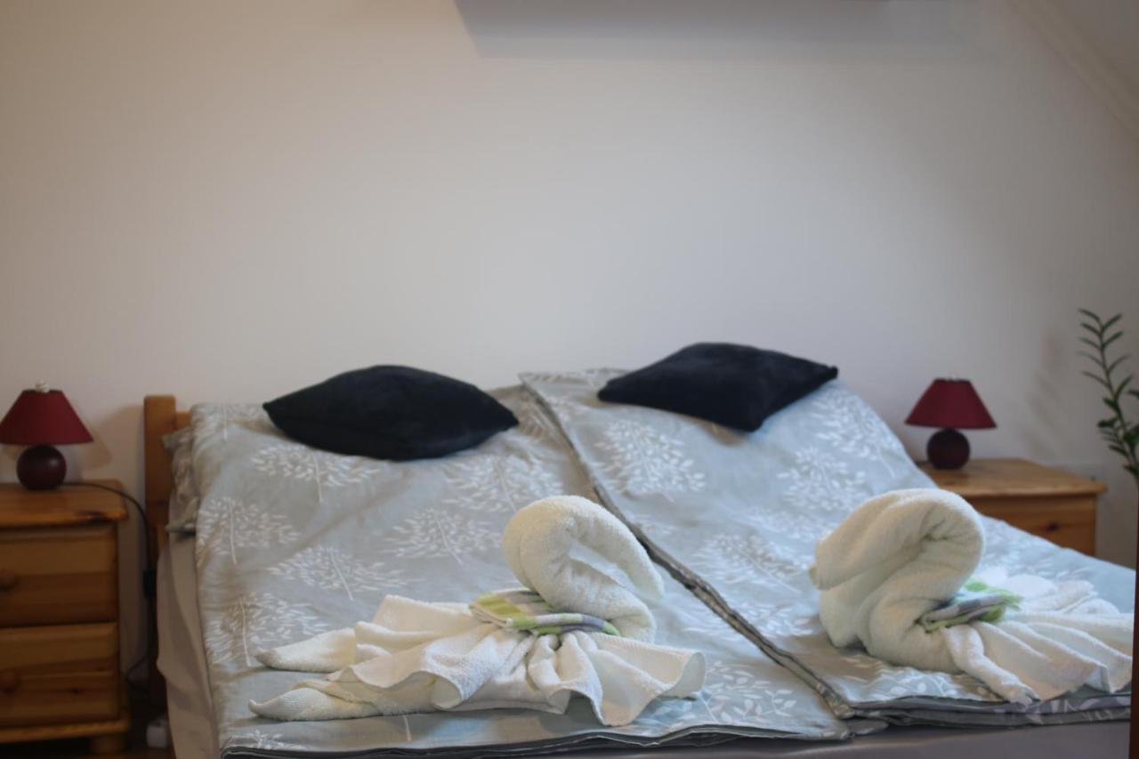 Egri Csillagocska Apartman Zewnętrze zdjęcie